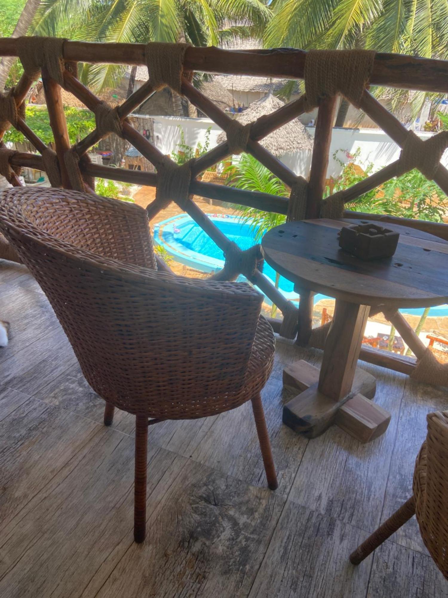Waka Waka Bed & Breakfast Pwani Mchangani Luaran gambar