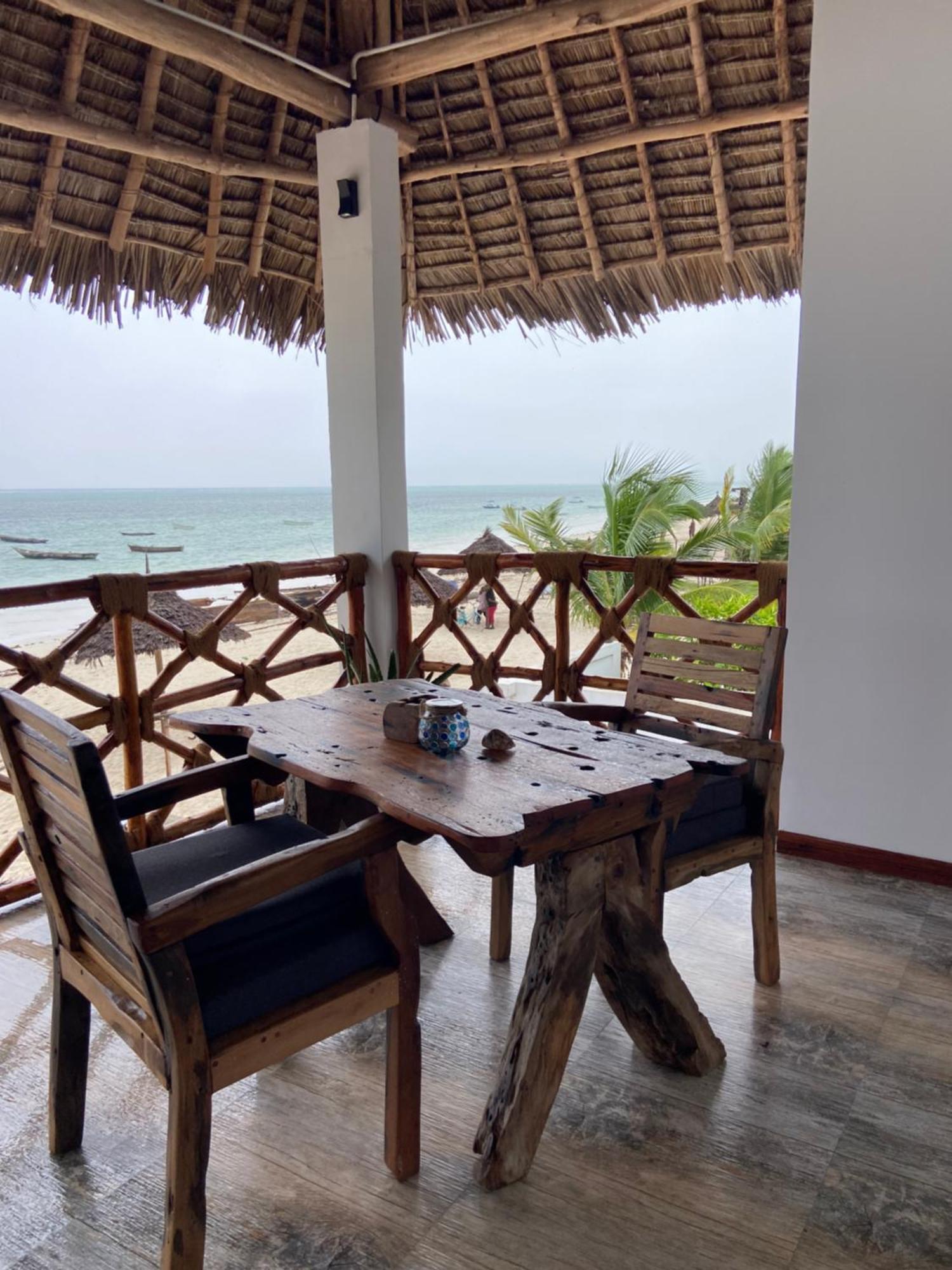 Waka Waka Bed & Breakfast Pwani Mchangani Luaran gambar