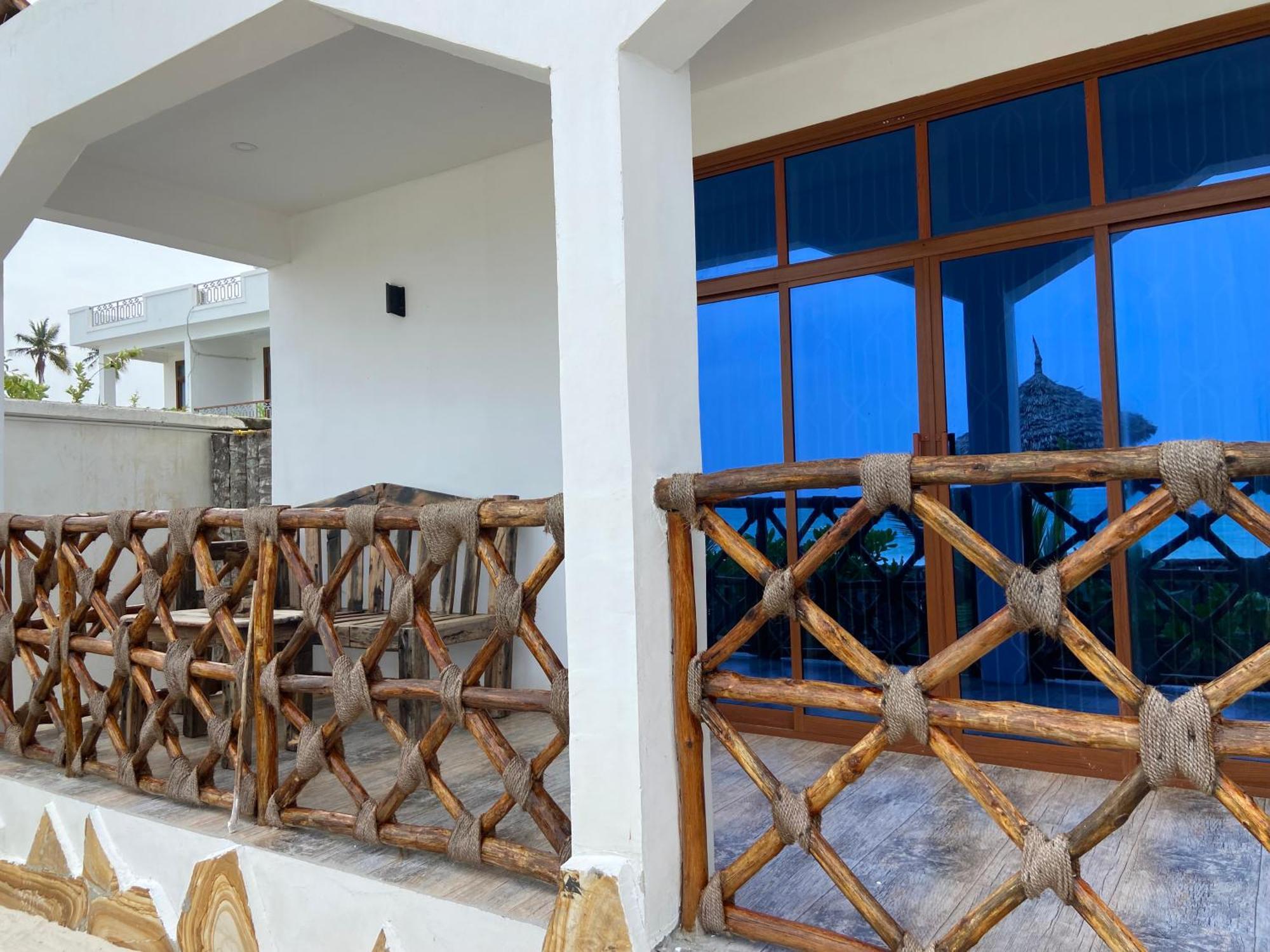 Waka Waka Bed & Breakfast Pwani Mchangani Luaran gambar