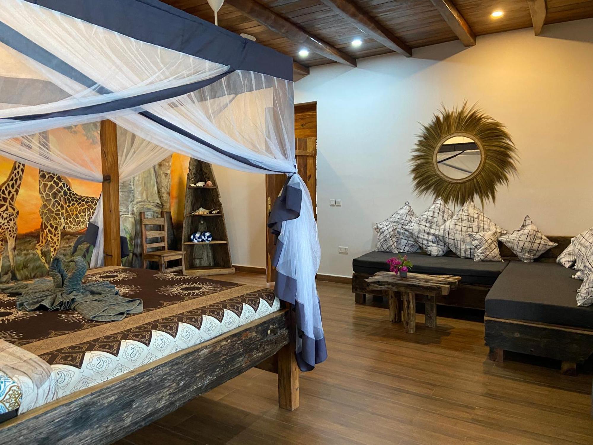 Waka Waka Bed & Breakfast Pwani Mchangani Luaran gambar